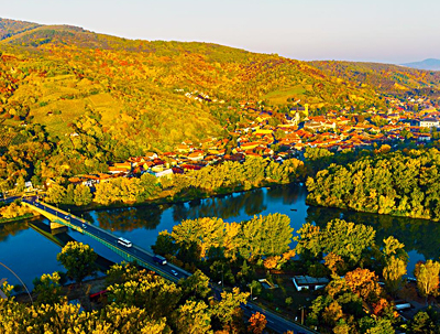 Tokaj - Borkóstolók, pincészetek, finom ételek és a Fesztiválkatlan